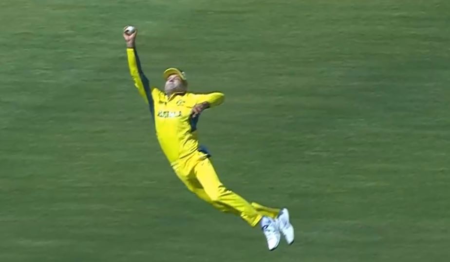 ICC Champions Trophy 2025: Australia vs England – Alex Carey’s Stunning Catch Steals the Show